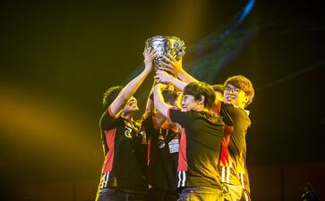 发布游戏市场报告，帮助打造精品手机游戏